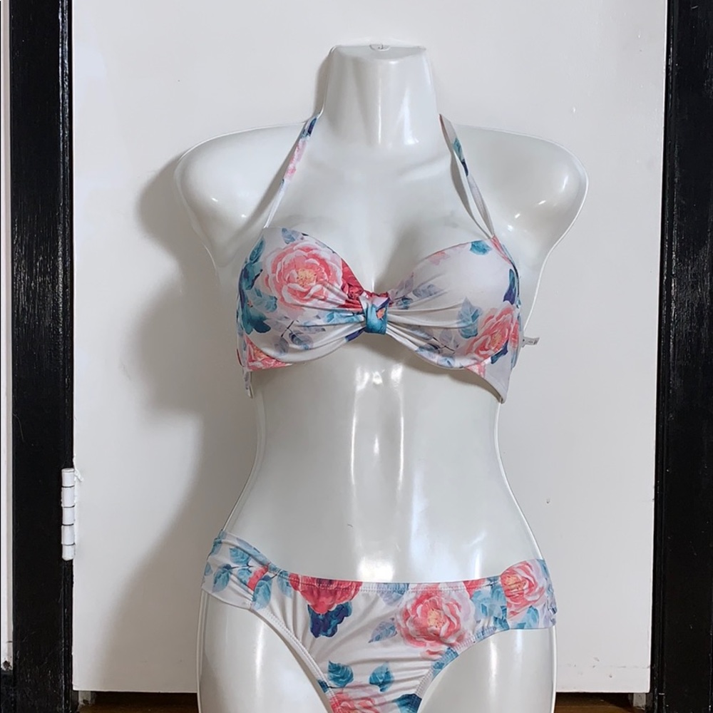floral bikini top and bottom